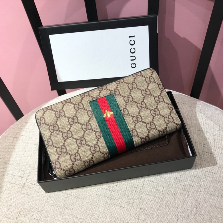 Gucci Wallets 32